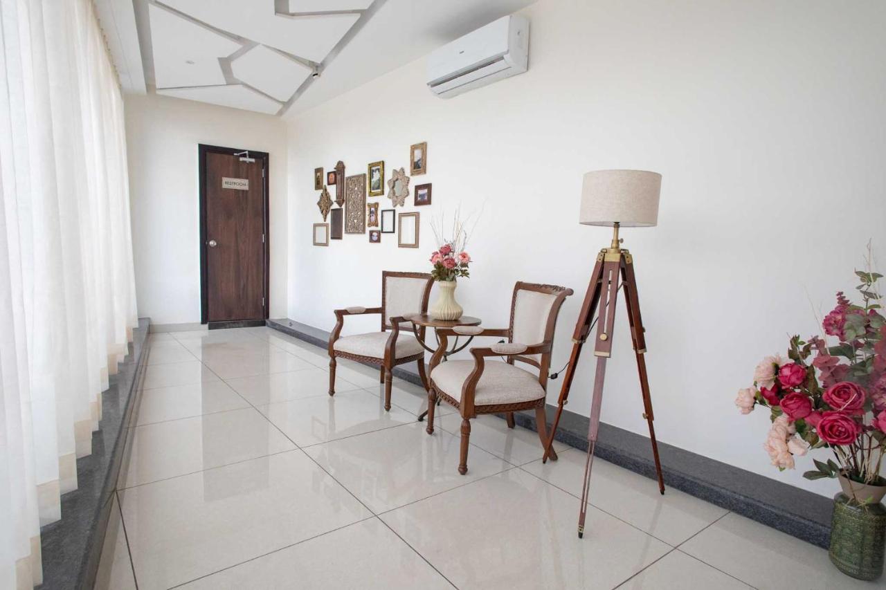 דהראדון Hotel Alaya מראה חיצוני תמונה