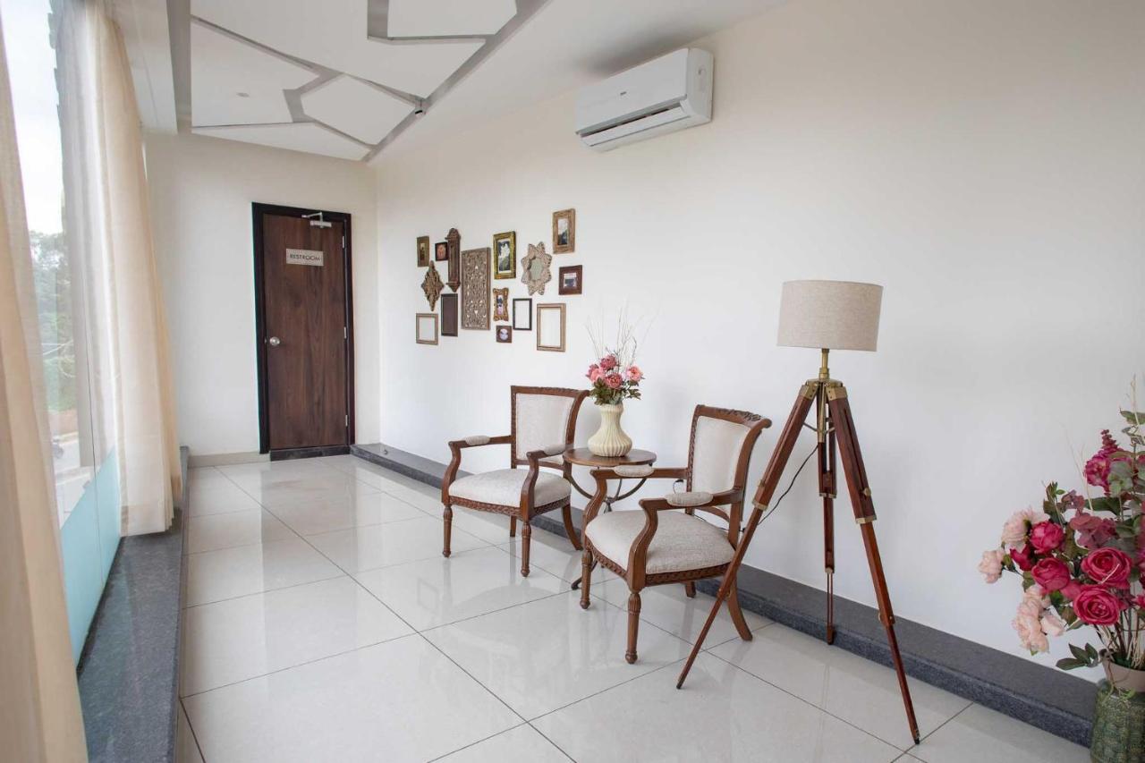 דהראדון Hotel Alaya מראה חיצוני תמונה