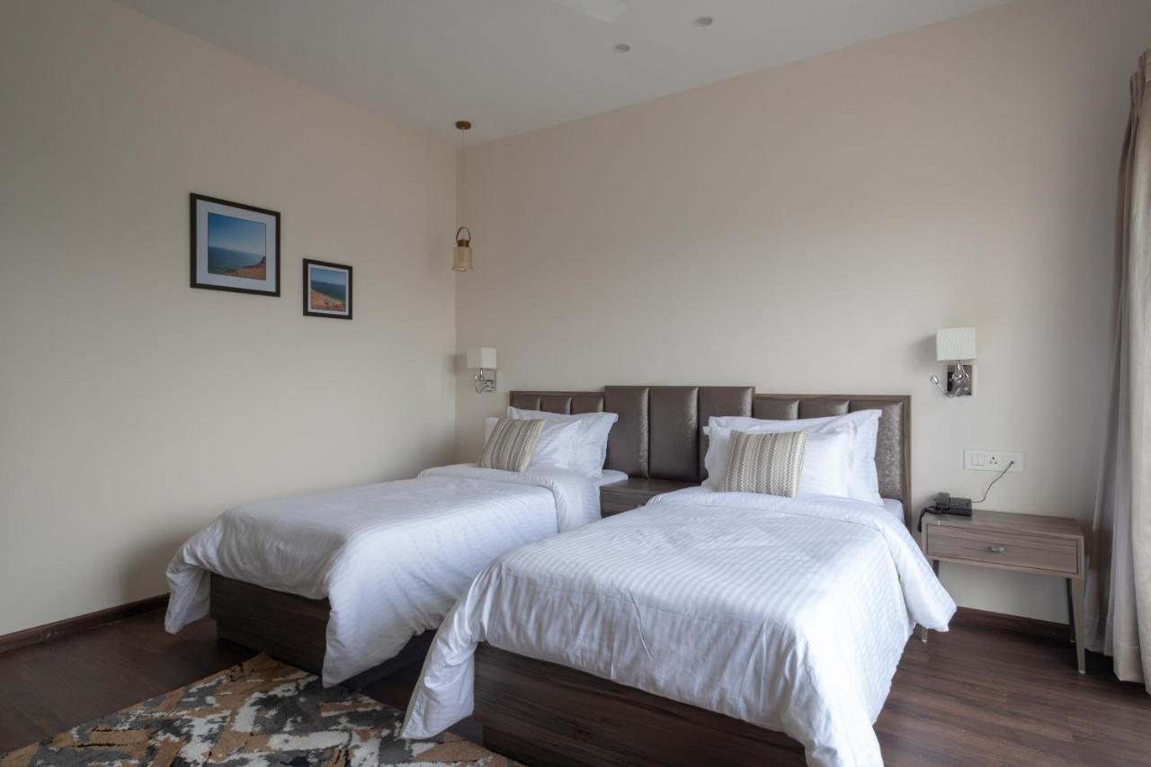 דהראדון Hotel Alaya מראה חיצוני תמונה