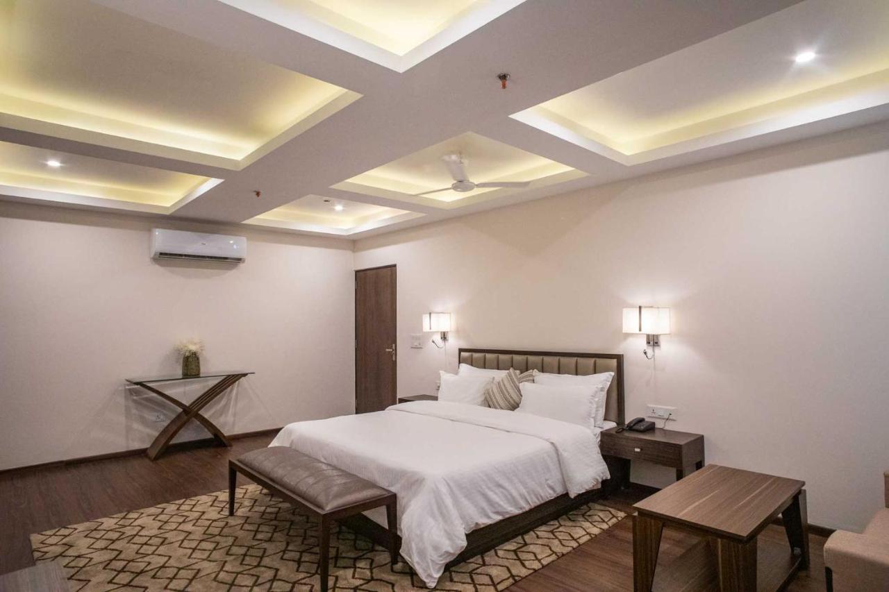 דהראדון Hotel Alaya מראה חיצוני תמונה