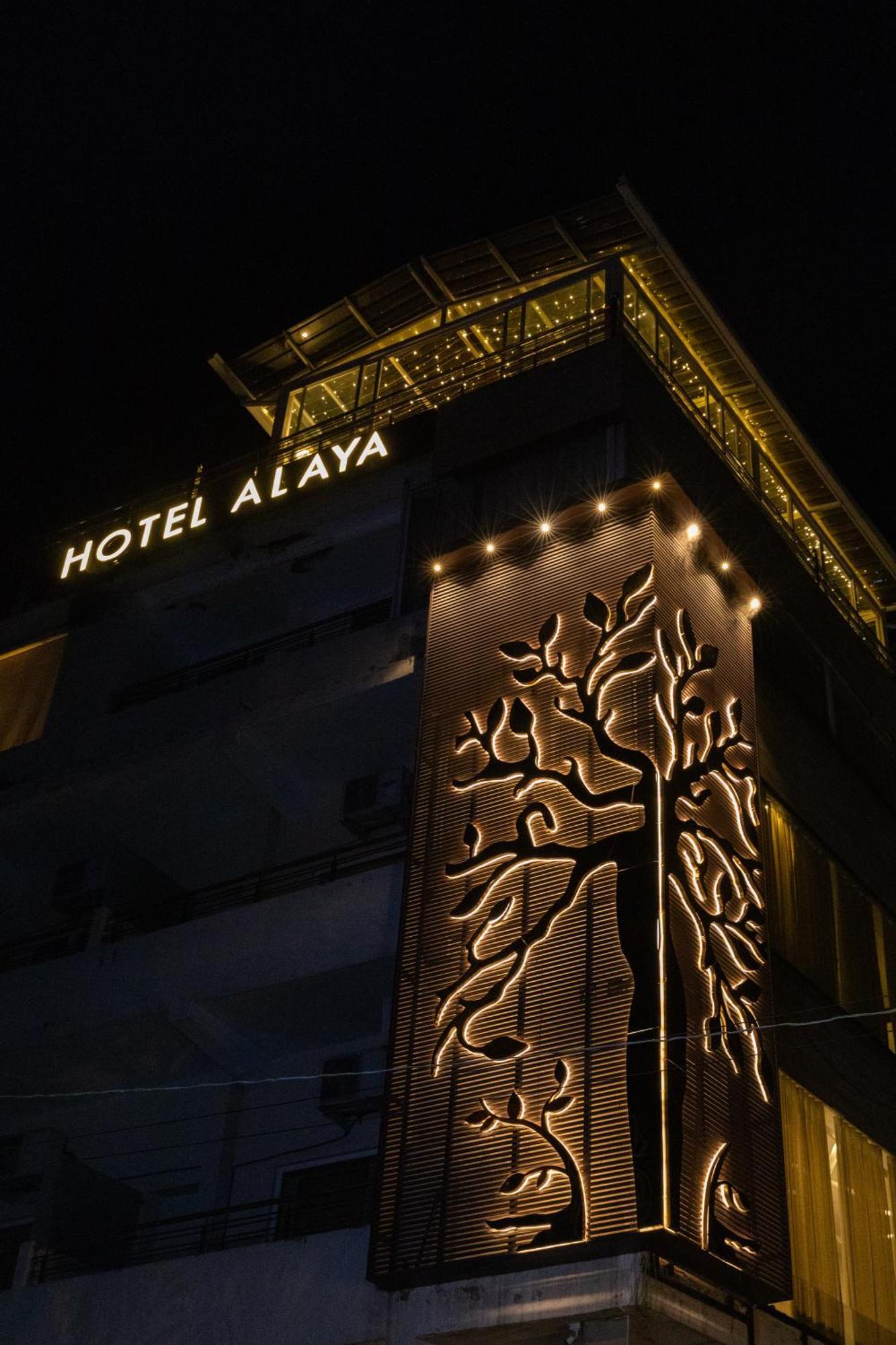 דהראדון Hotel Alaya מראה חיצוני תמונה